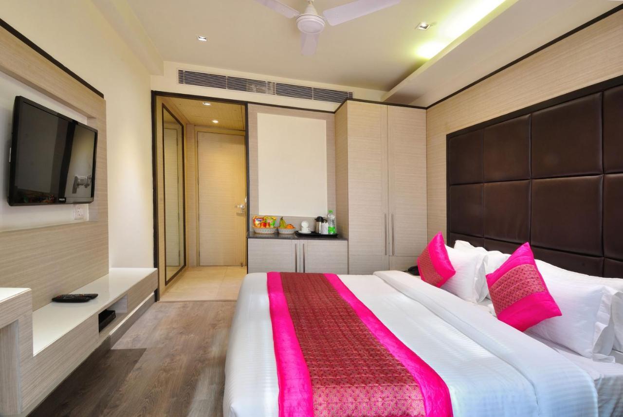 Hotel Royal Grand - Opposite Axis Bank East Patel Nagar Нью-Делі Екстер'єр фото