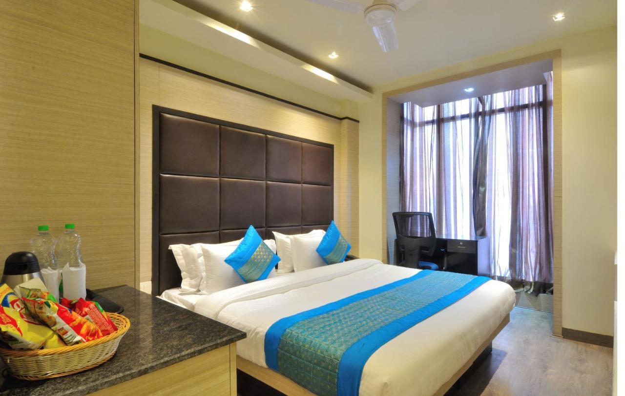 Hotel Royal Grand - Opposite Axis Bank East Patel Nagar Нью-Делі Екстер'єр фото